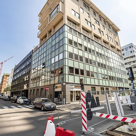 Charming 230m From Isola M5 * Milano