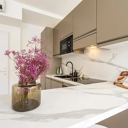 Apartment Charming 230m From Isola M5 Milan